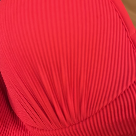 Shade & Shore Red Underwire Bikini Bra - 34C - Picture 10 of 10